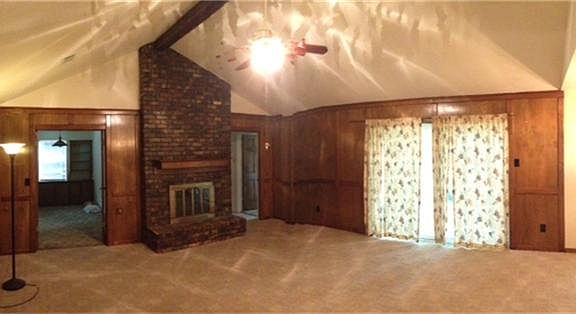2nd image of 2310 Lawrence Ln