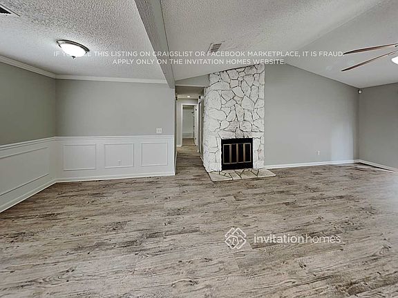 5th image of 10393 Arrow Lakes Dr E