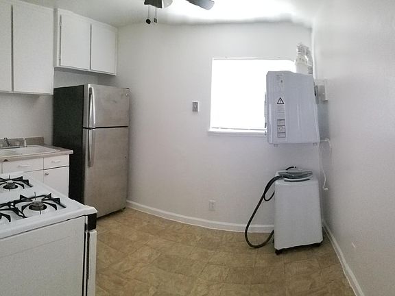 3rd image of 520 N 5th St