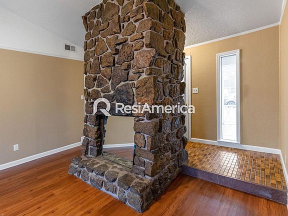 5th image of 6501 Rocky Park Dr