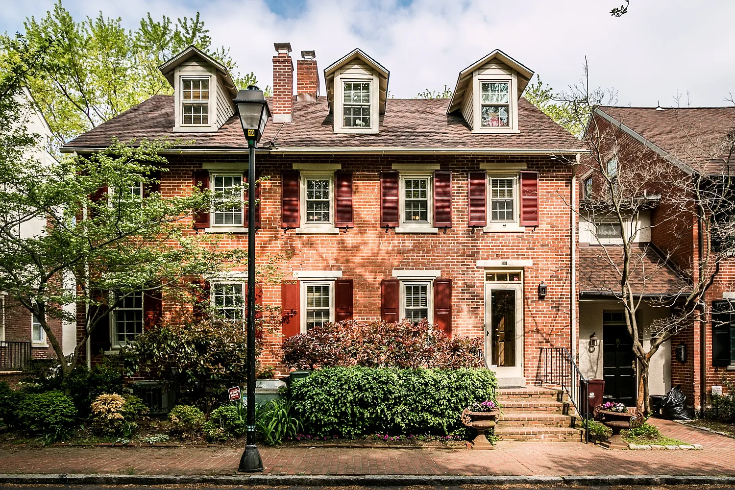 63 Ivy Rd photo 1
