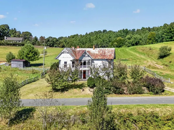 12286 Comers Rock Rd, Troutdale, VA 24378