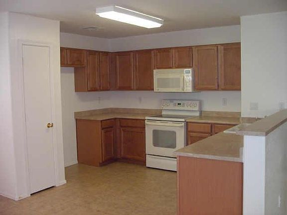 4th image of 1102 E COTTONWOOD Drive