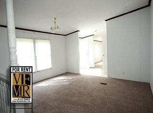 325 Burncoat Rd, Kinston, NC 28504