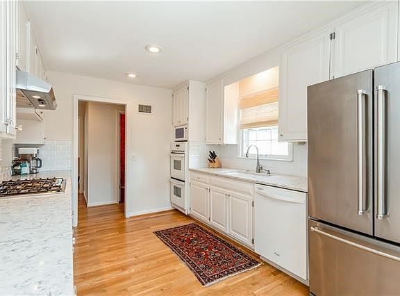 4th image of 5311 W 64th Ter