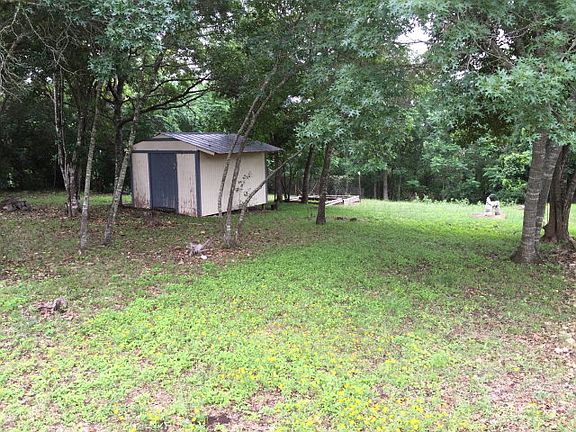 3rd image of 111 Oak Dr