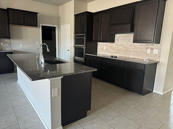 5th image of 1909 Rattler Ln