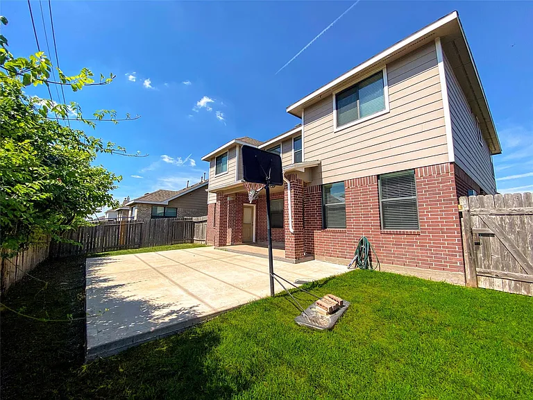 6227 Carnaby Ln — Photo 30