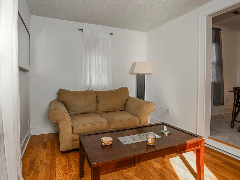 107 Brookdale Ave — Photo 5