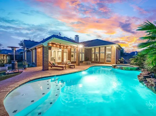 6303 S Saddle Creek Ln, Fulshear, TX 77441