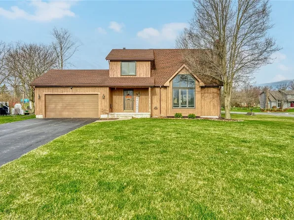 65 Southwind Way, Rochester, NY 14624