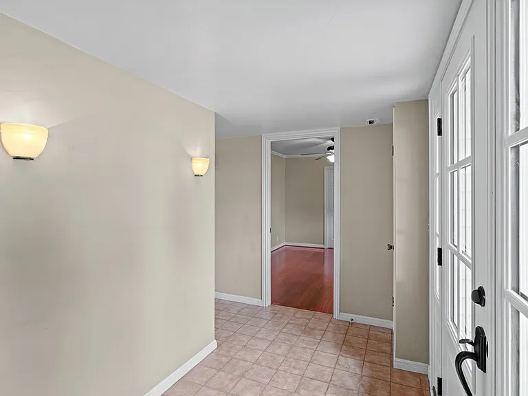160 Vernons Ln — Photo 35