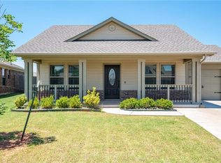 19009 Vea Dr, Edmond, OK 73012