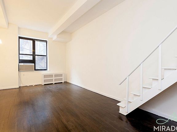 5th image of 43 W 16th St APT 6G
