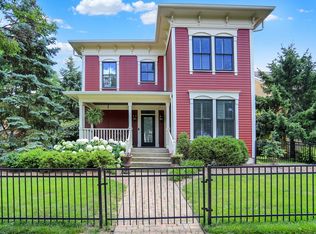 2263 Glebe St, Carmel, IN 46032