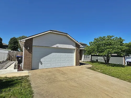 1011 Quincy Dr Photo 1