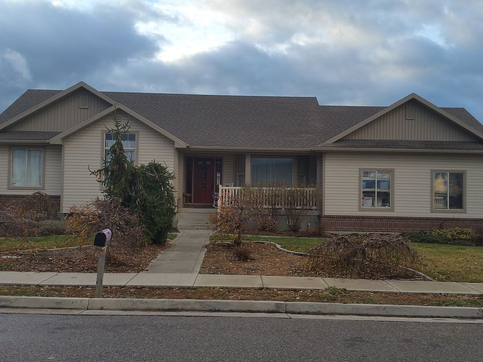 1st image of 442 N 200 W