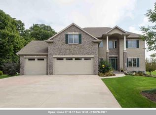 905 Kernan Ave, Menasha, WI 54952