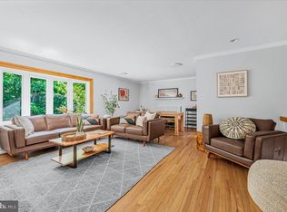14407 Briarwood Ter, Rockville, MD 20853