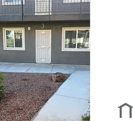 2020 N Christy Ln — Photo 2