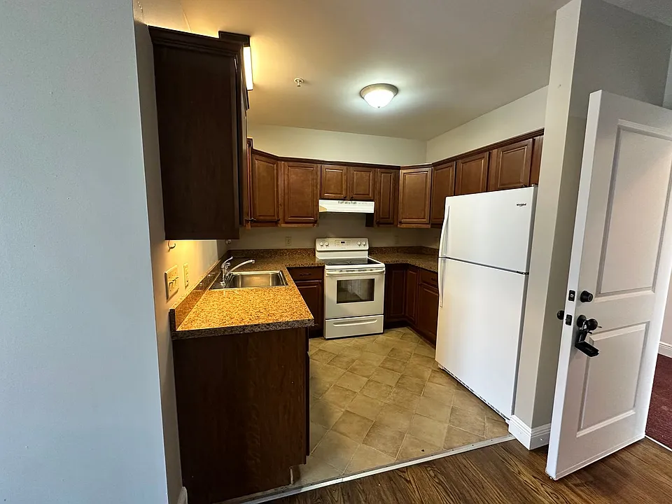 80 N Central Ave