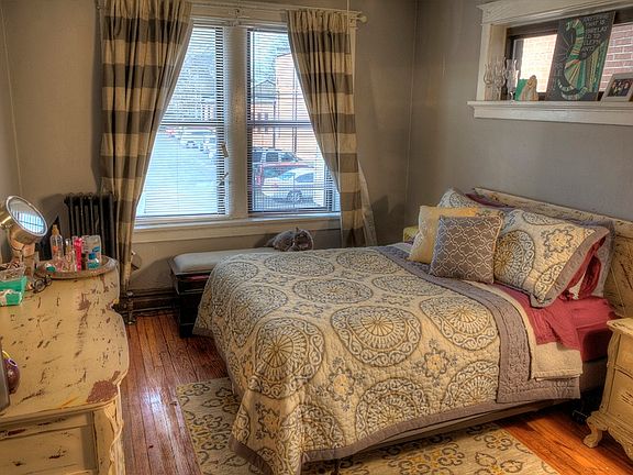 3rd image of 4366 Maryland Ave APT 211