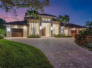 2166 Crayton Rd, Naples, FL 34103