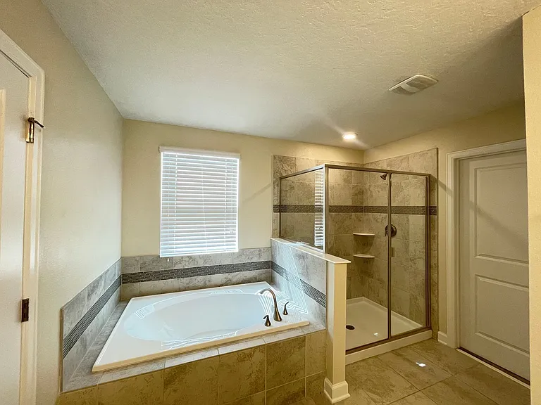 10881 Longleaf Woods Dr — Photo 21