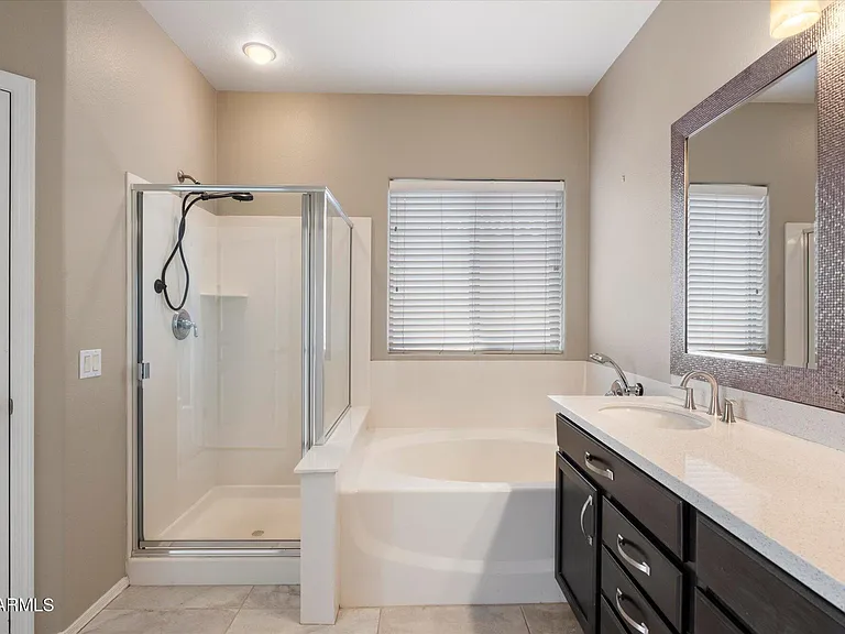 949 E Indian Wells Pl — Photo 16