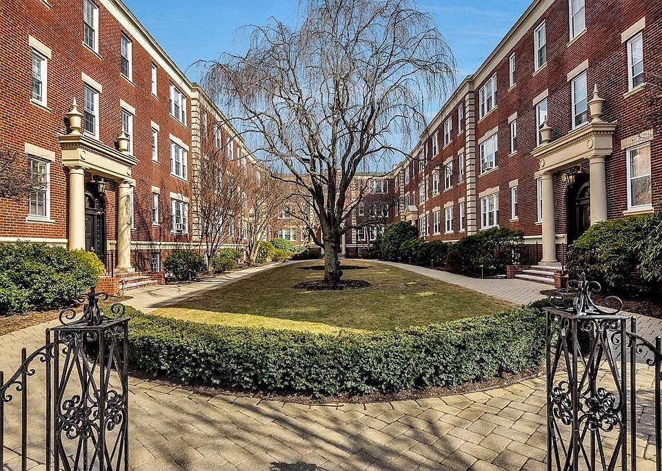 1st image of 63 Babcock St APT 4