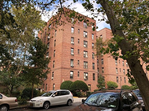 2nd image of 14055 Burden Cres APT 1L