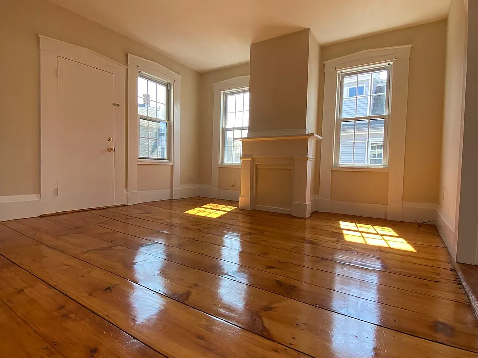 264 Washington St #3