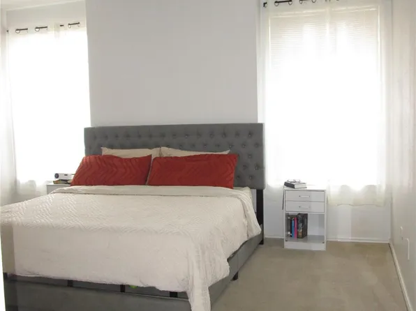 8888 Benning Dr APT 293, Houston, TX 77031