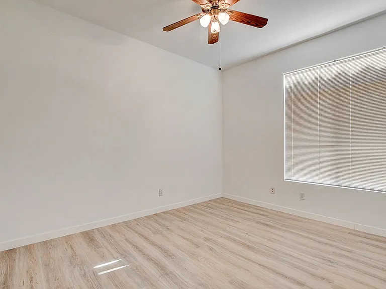 8401 Desert Quail Dr — Photo 27