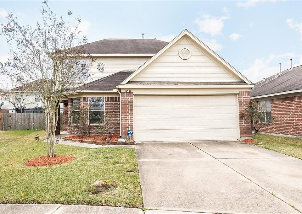 1st image of 19507 Swan Valley Dr
