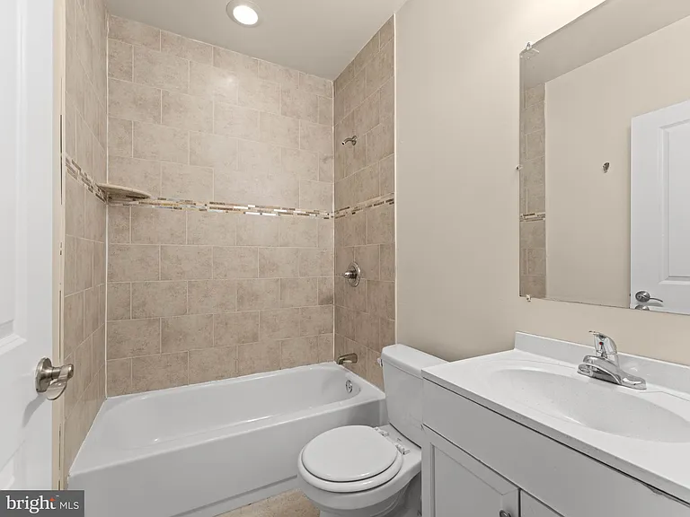 1813 N 18th St #1 — Photo 23