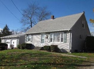 1629 Riverside Ave, Somerset, MA 02726