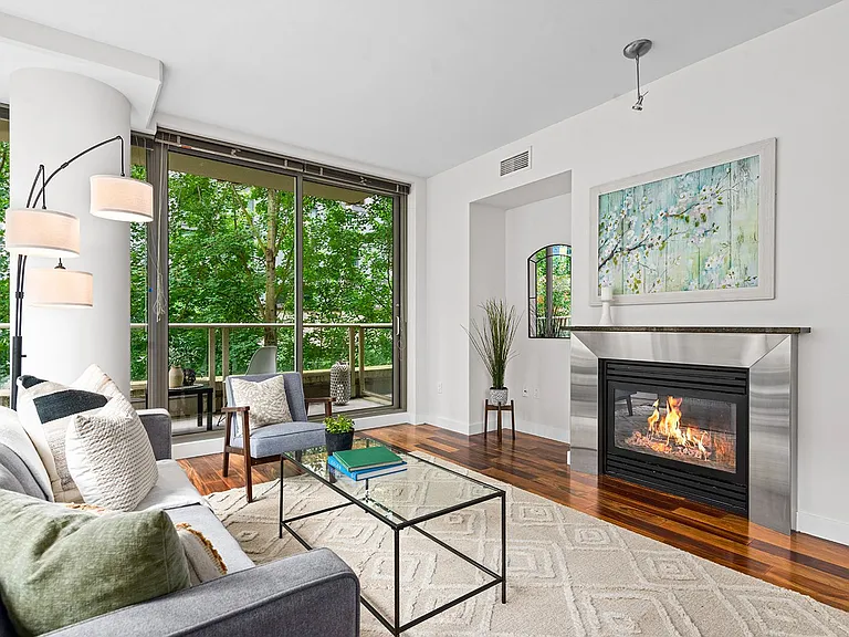 910 Lenora St #S403 — Photo 12