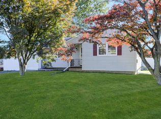 363 Sweetbriar St, Keyport, NJ 07735