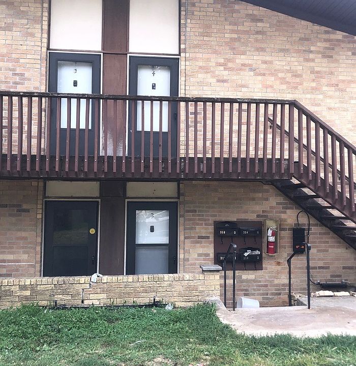 1st image of 318 W Washington St APT 1