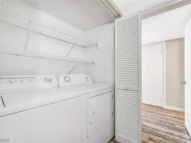 3060 Tarpon Dr #102 — Photo 18