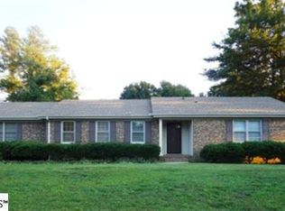 8 Rose Wood Dr, Greenville, SC 29607