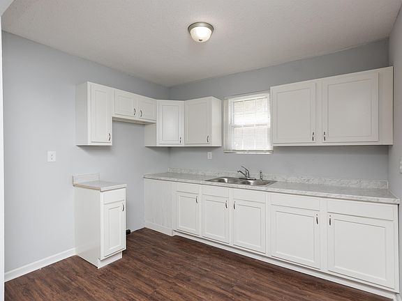 5th image of 1431 W 33rd St