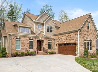 832 Bellegray Rd, Clover, SC 29710