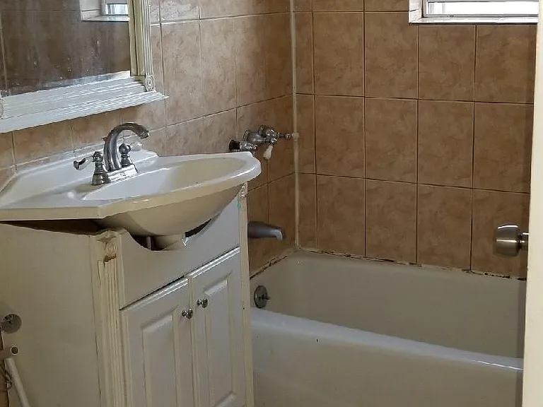 1651 Haight Ave #2 — Photo 3
