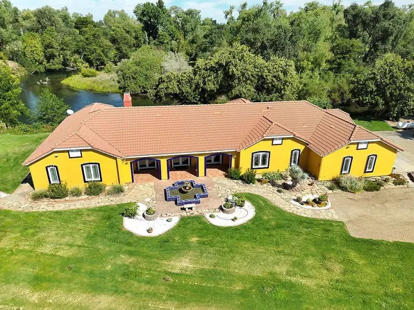 19711 E Mehrten Rd, Clements, CA 95227