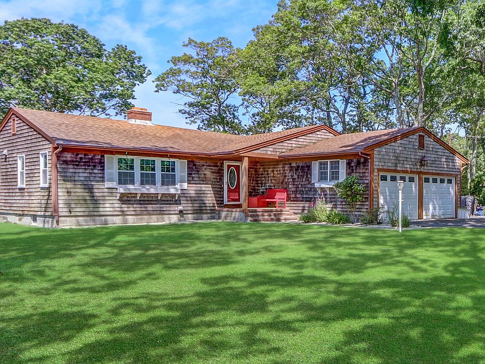 1st image of 162 Lynn Ave