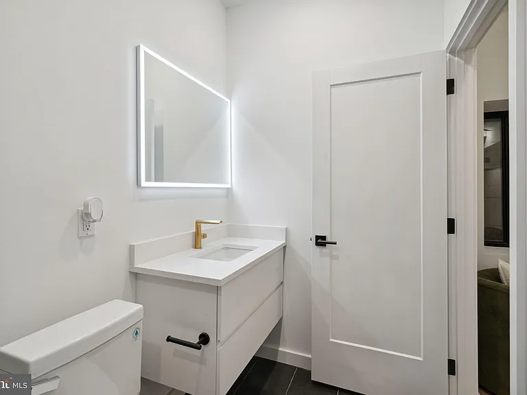 1623 Christian St #1 — Photo 17