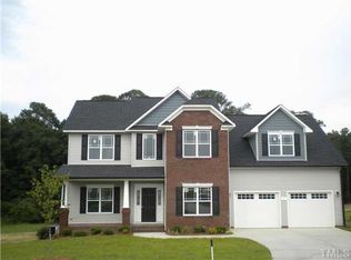 34 Whetstone Ct, Four Oaks, NC 27524