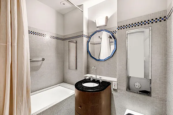 Sold by Sotheby's International Realty | media 8